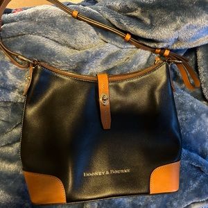 Dooney & Bourke shoulder bag
